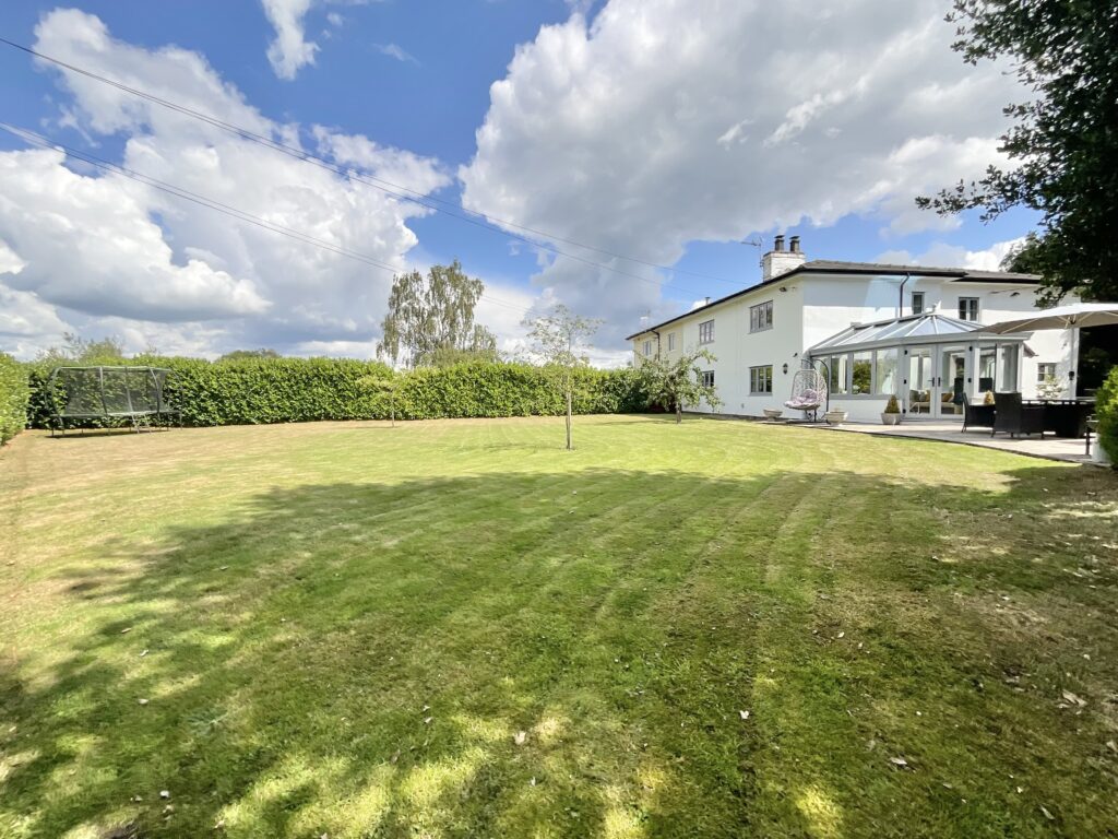 Hollyhurst Road, Wrenbury, CW5