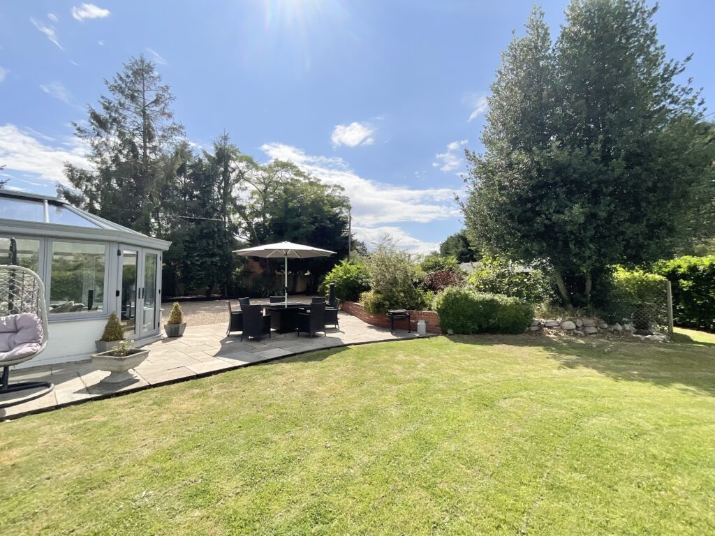 Hollyhurst Road, Wrenbury, CW5