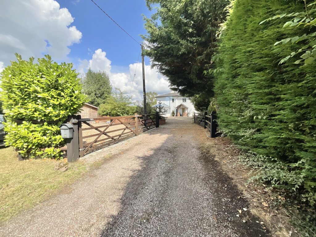 Hollyhurst Road, Wrenbury, CW5