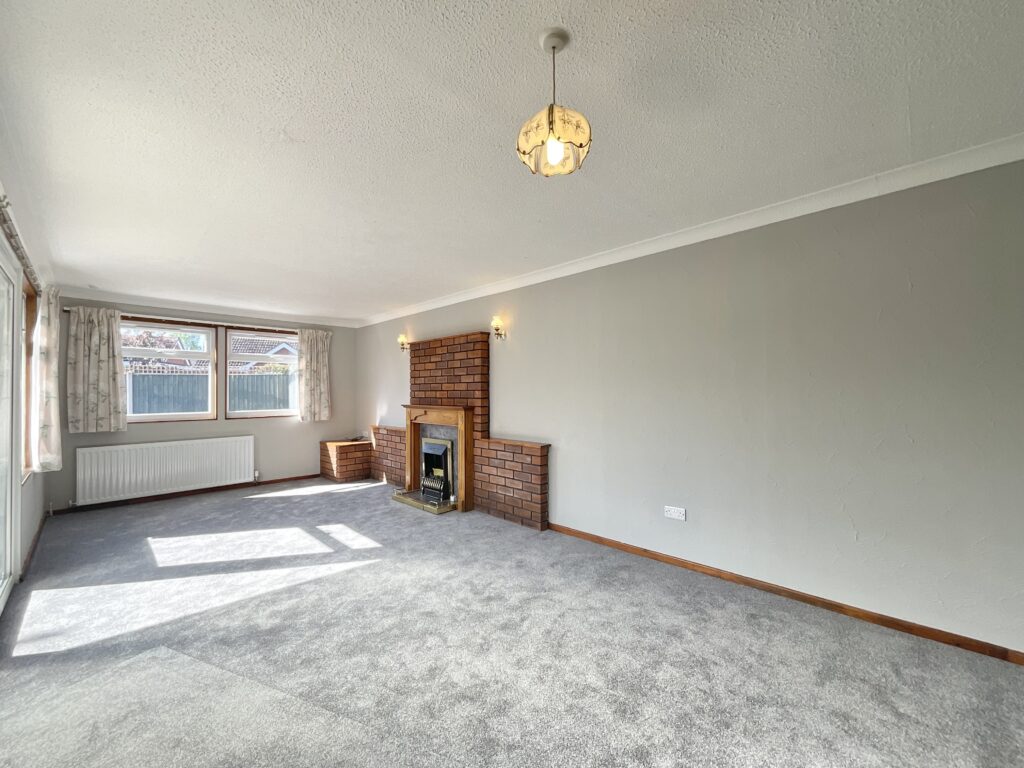 Woolston Drive, Hough, CW2