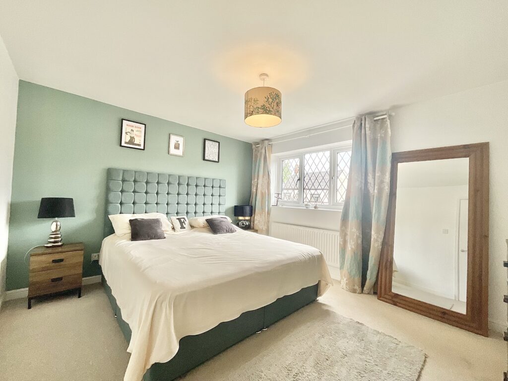 Sandbach Road, Rode Heath, ST7