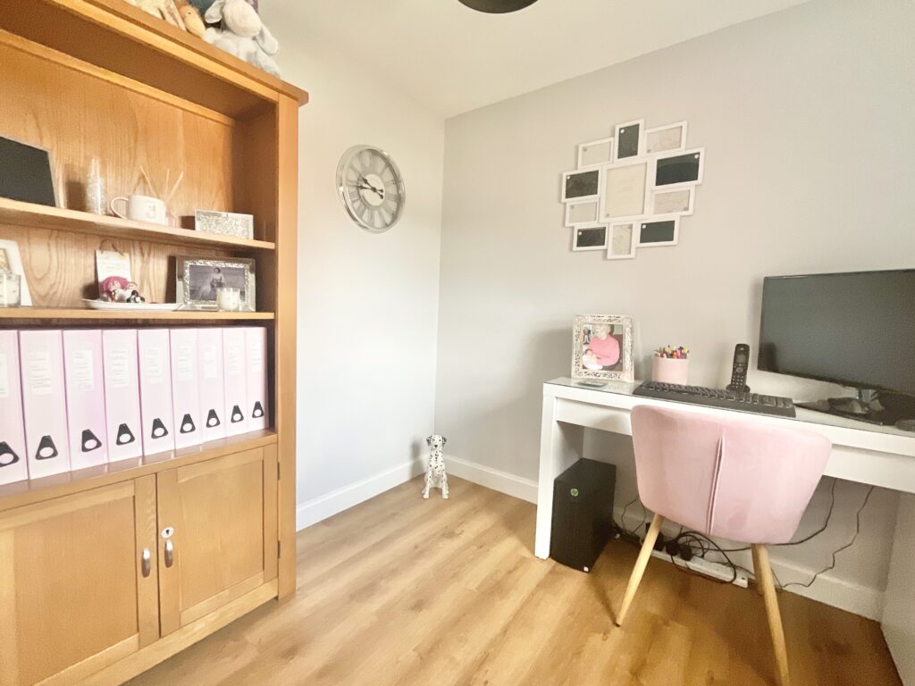 Crewe Road, Shavington, CW2