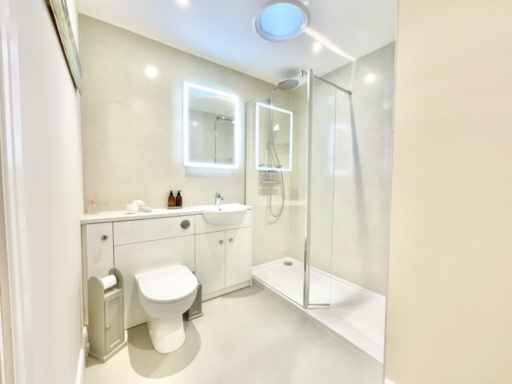 Burnt Oaks Place, Loggerheads, TF9
