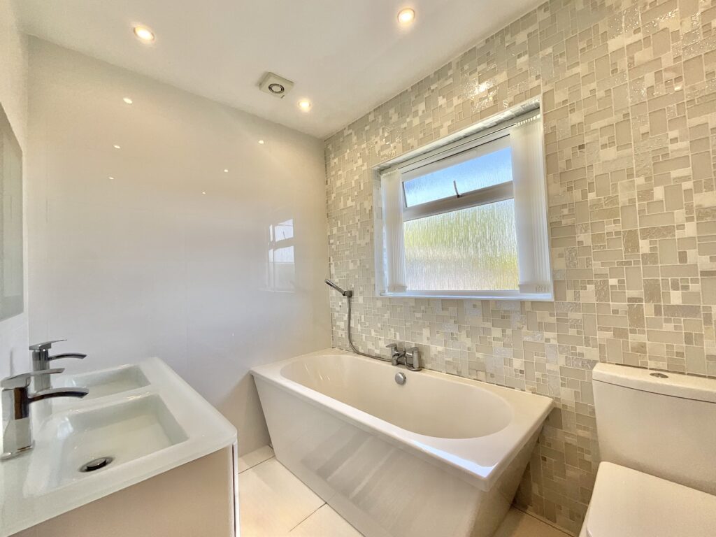 Draycott Old Road, Draycott, ST11