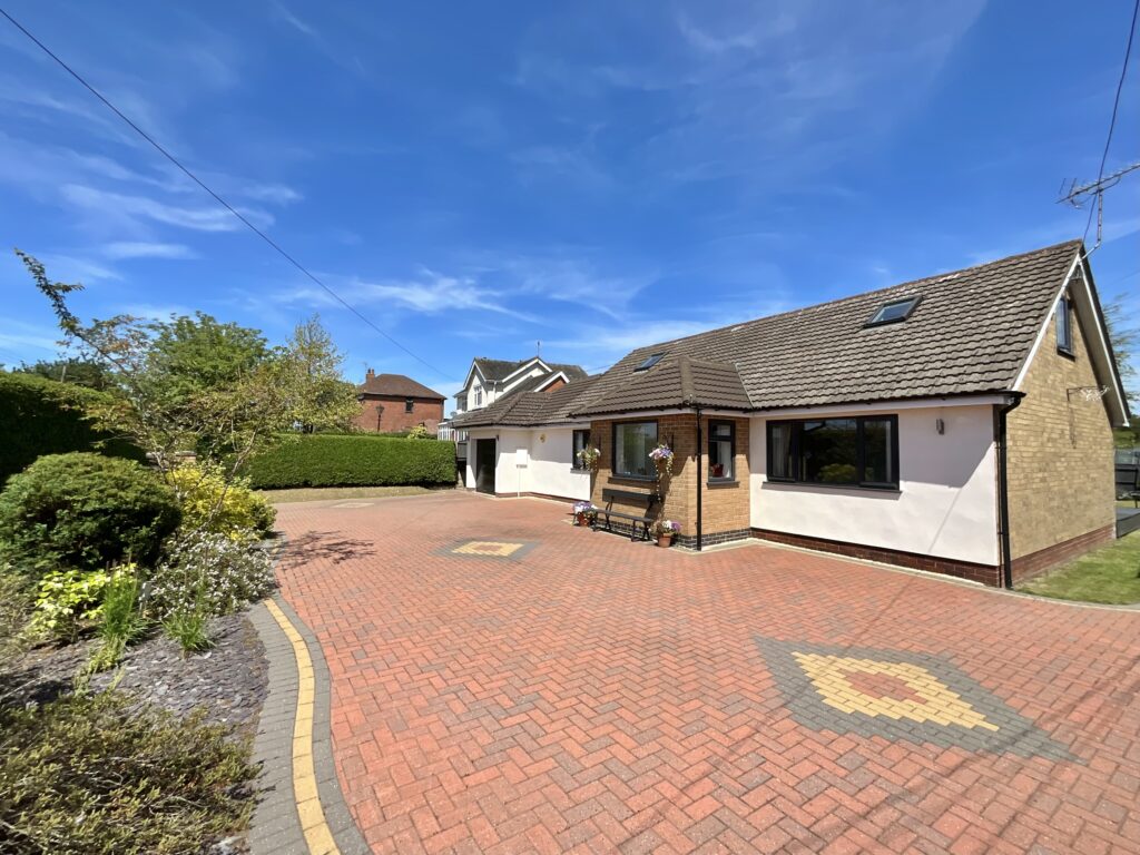 Draycott Old Road, Draycott, ST11