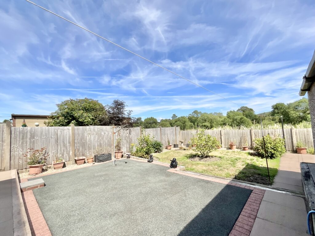 Robina Drive, Cheadle, ST10