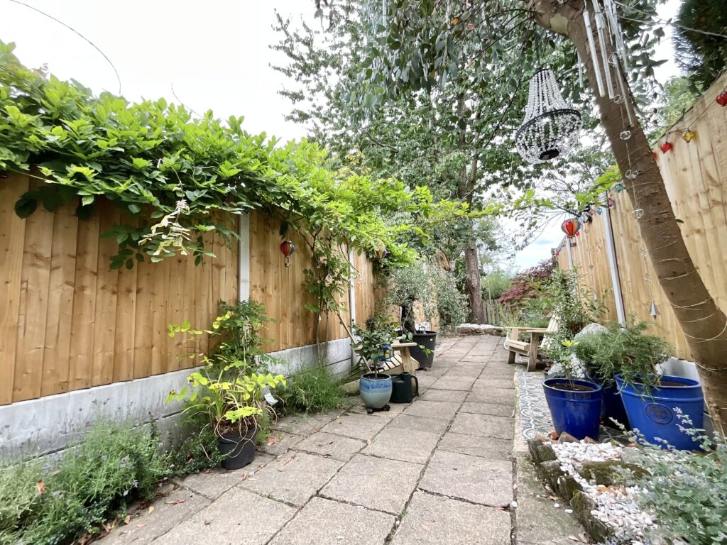 Leek Road, Cheadle, ST10