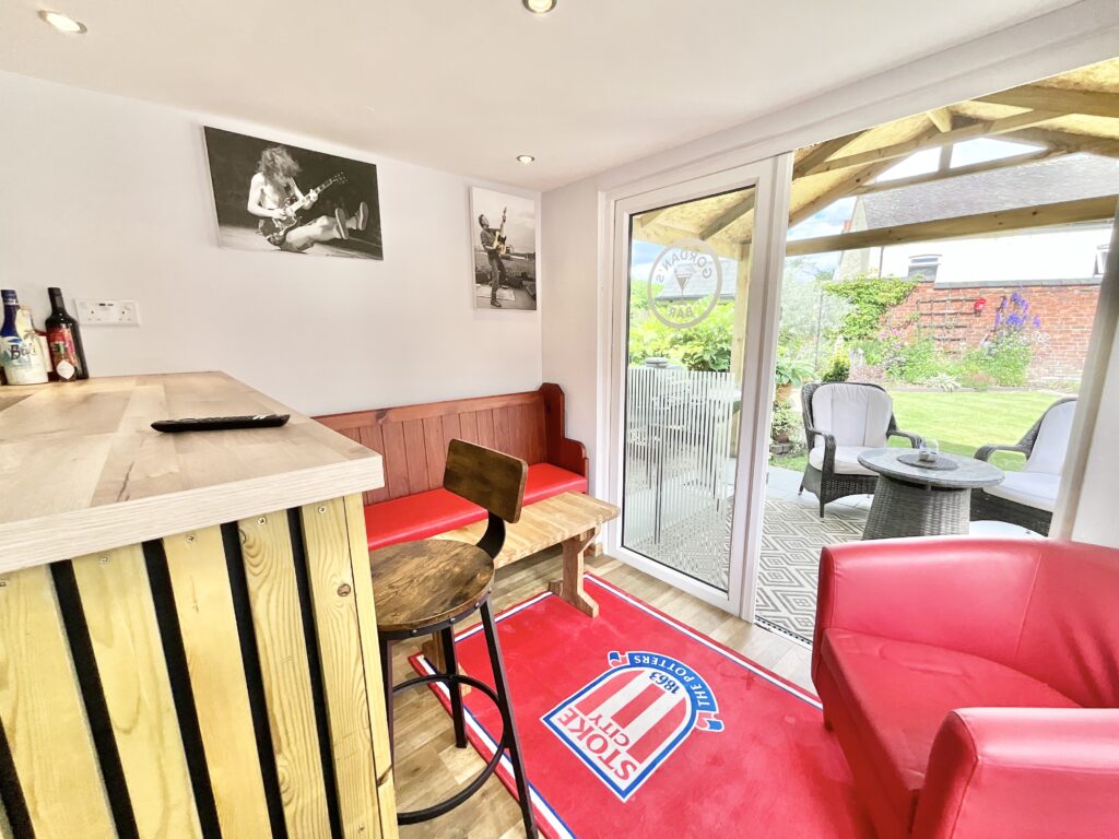 Gordon Avenue, Cheadle, ST10
