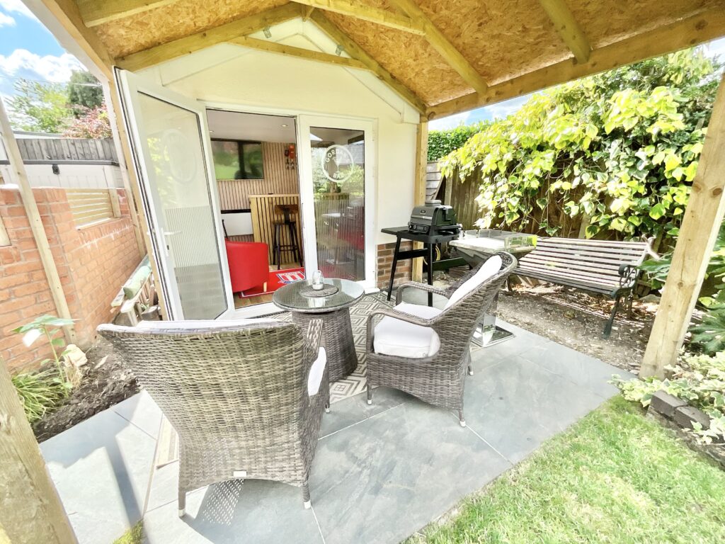 Gordon Avenue, Cheadle, ST10
