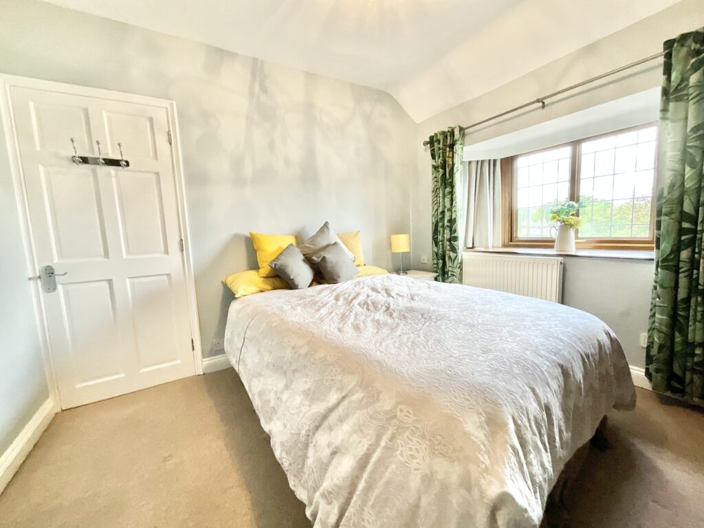 Gordon Avenue, Cheadle, ST10