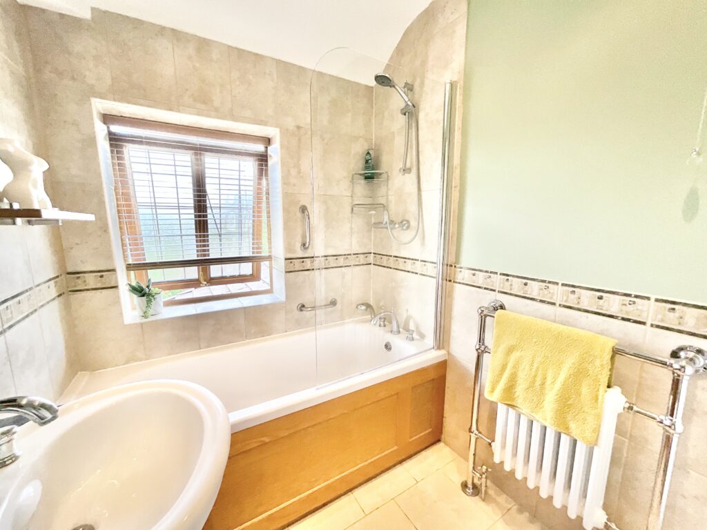 Gordon Avenue, Cheadle, ST10