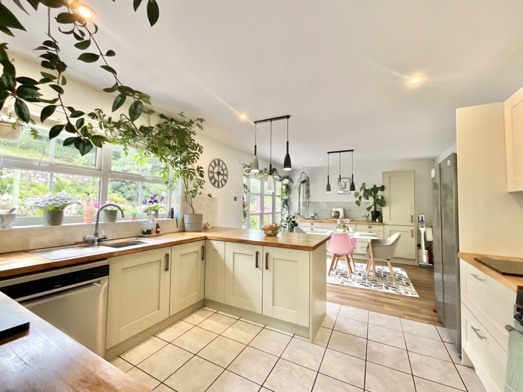 Redhill Drive, Tean, ST10