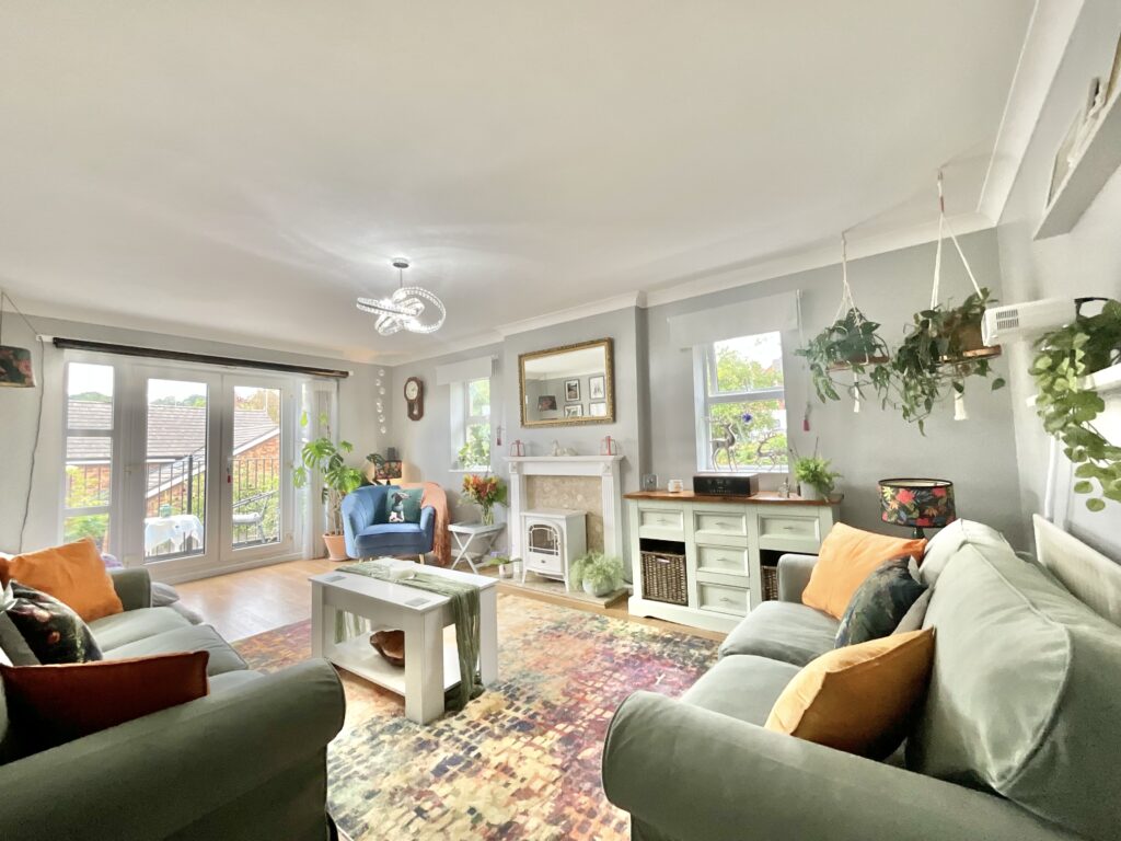 Redhill Drive, Tean, ST10