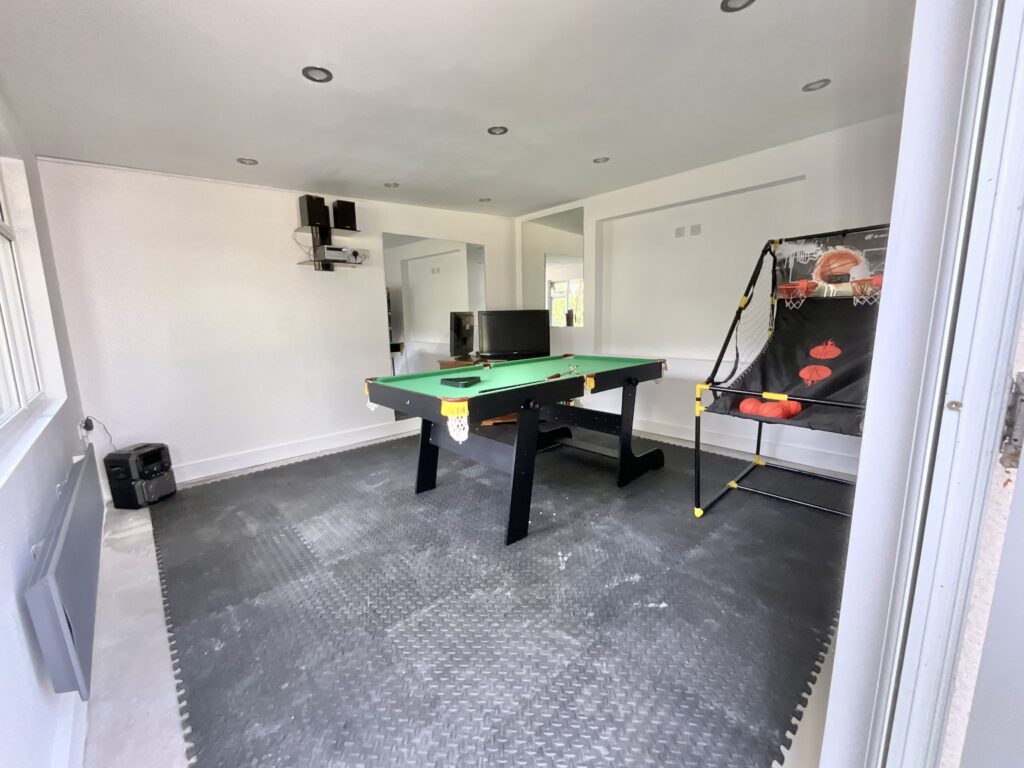 Ridgway Drive, Blythe Bridge, ST11