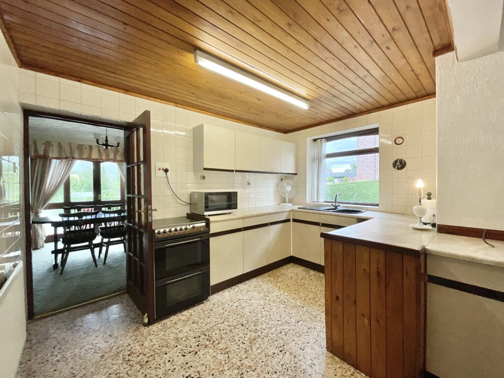 Fowlers Lane, Light Oaks, ST2
