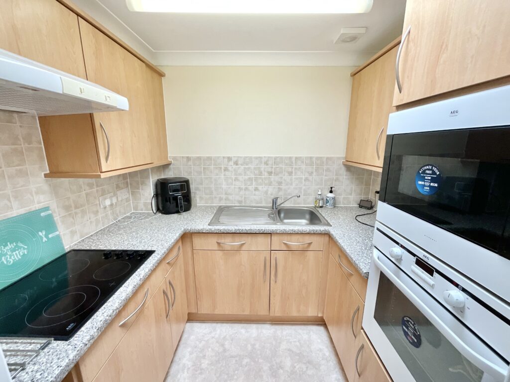 Crown Street, Stone, ST15