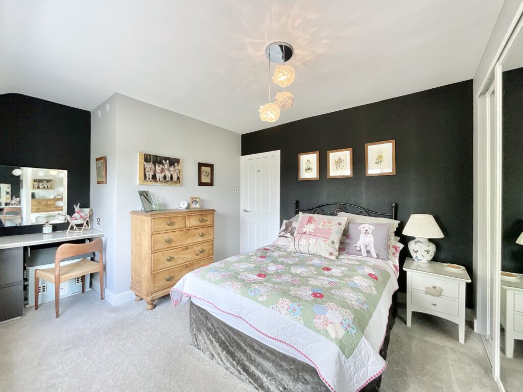 Old Road, Oulton Heath, ST15