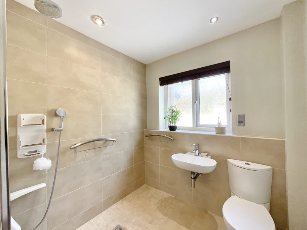 Kings Drive, Hopton, ST18