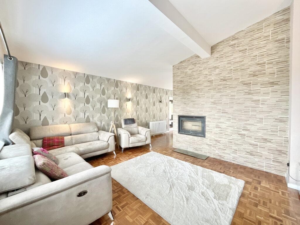 Kings Drive, Hopton, ST18