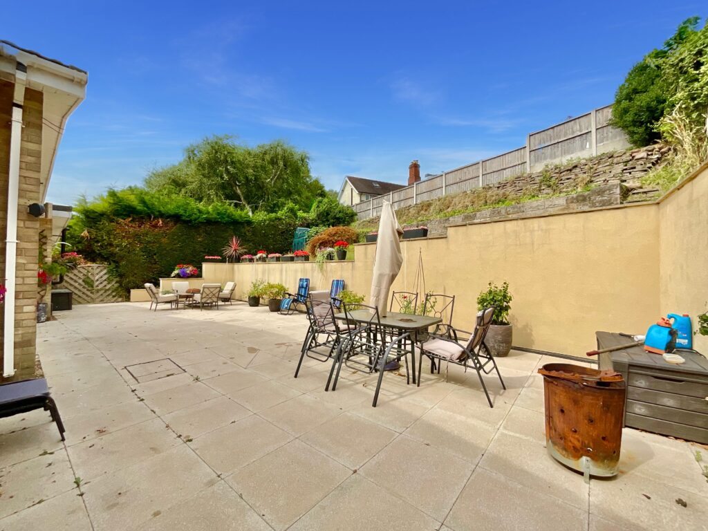 Kings Drive, Hopton, ST18