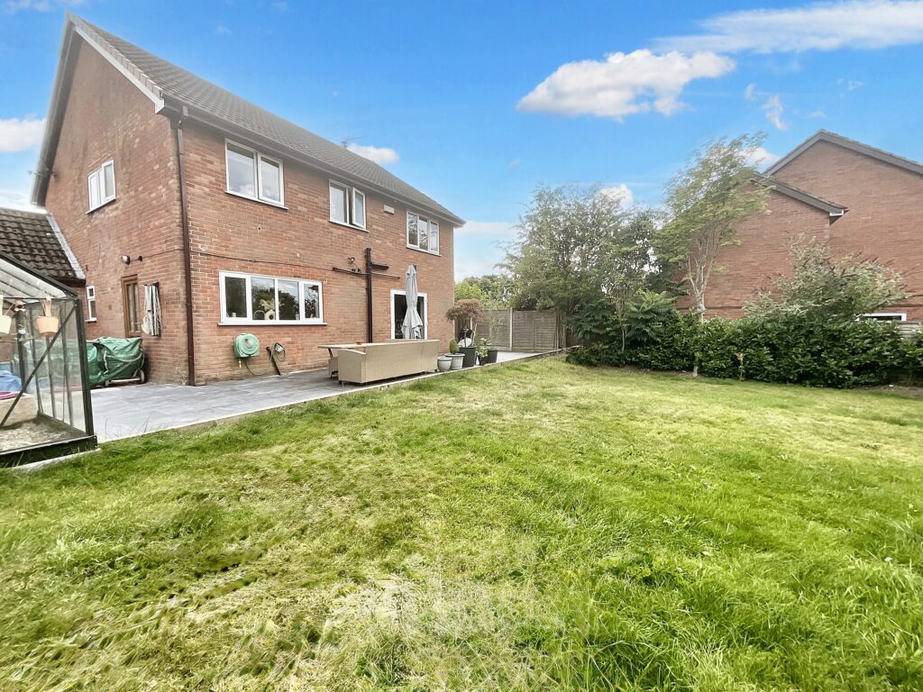 St. Leonards Way, Woore, CW3