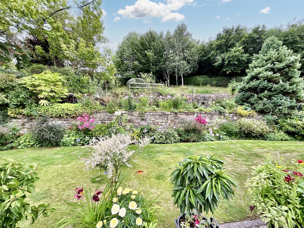 Redhill Drive, Tean, ST10