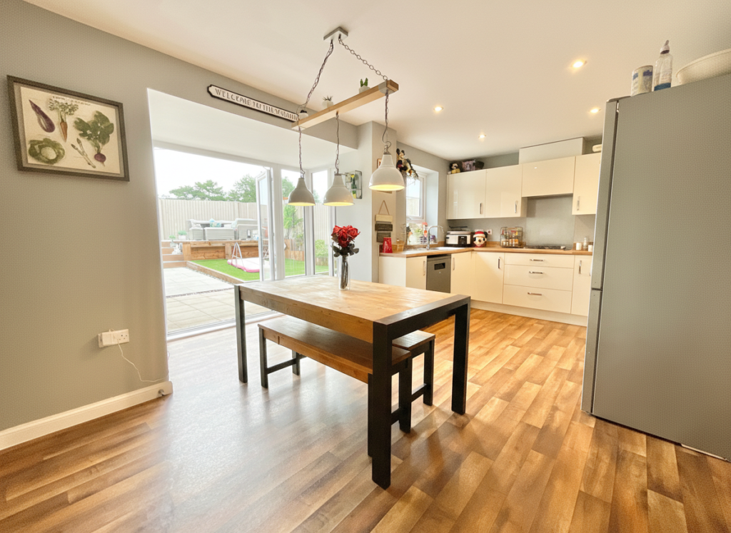 Dorney Close, Yarnfield, ST15