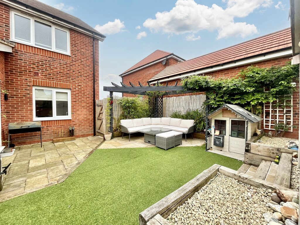 Bott Lane, Stone, ST15