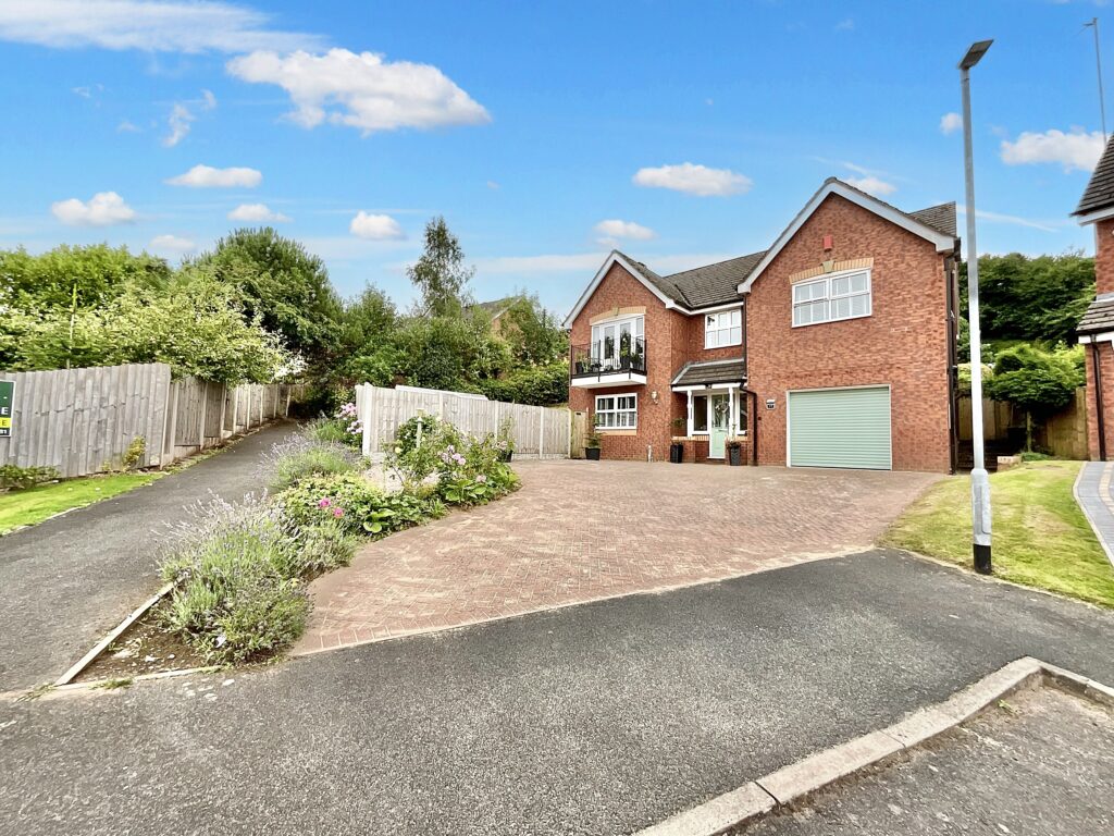 Redhill Drive, Tean, ST10