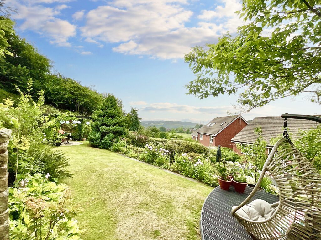 Redhill Drive, Tean, ST10