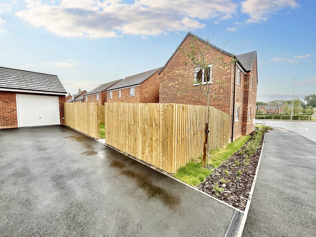 Clarke Way, Stone, ST15