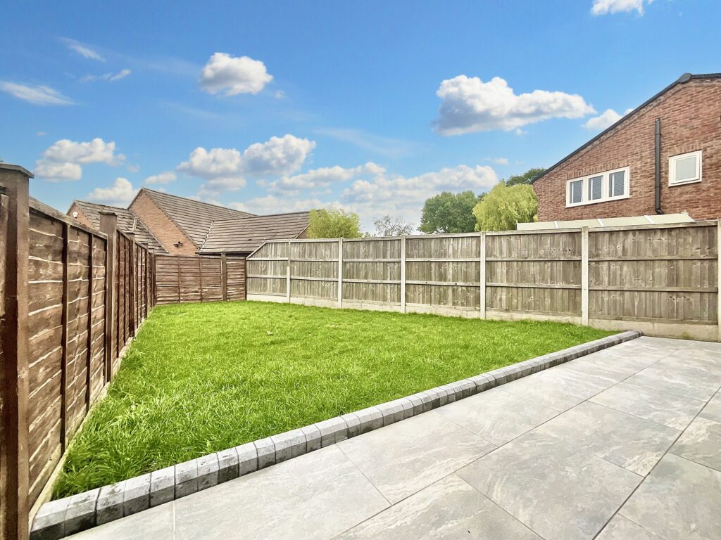 Crewe Road, Willaston, CW5