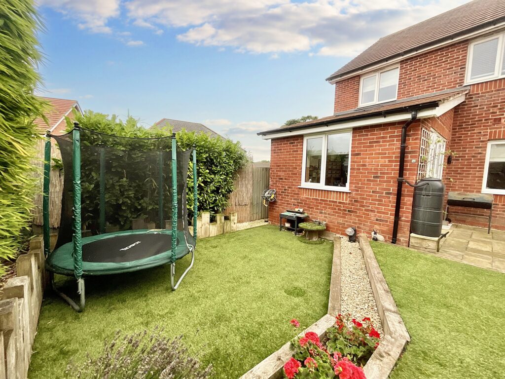 Bott Lane, Stone, ST15