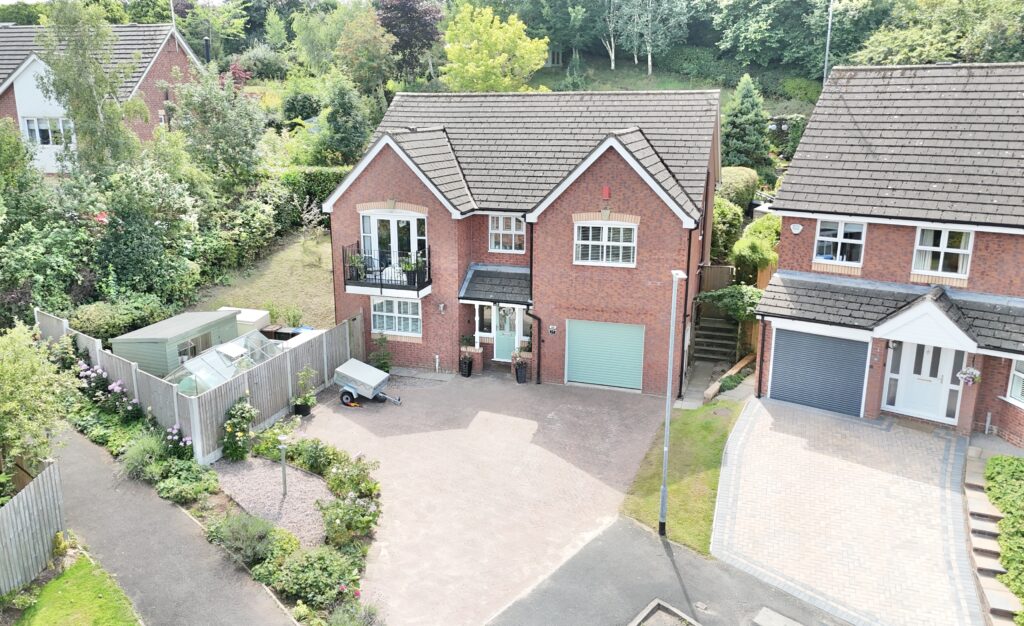 Redhill Drive, Tean, ST10