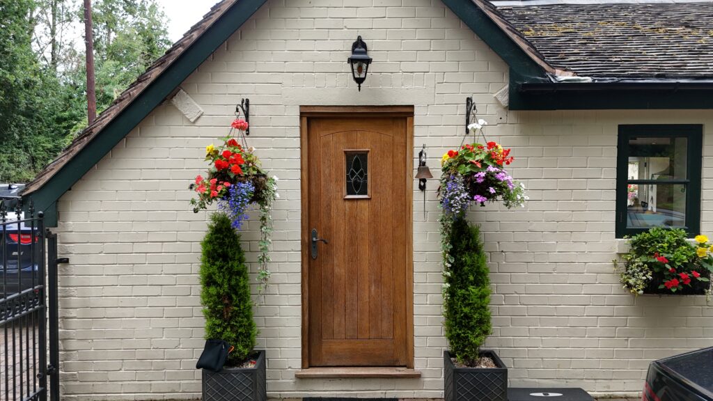 Nicholls Lane, Oulton, ST15