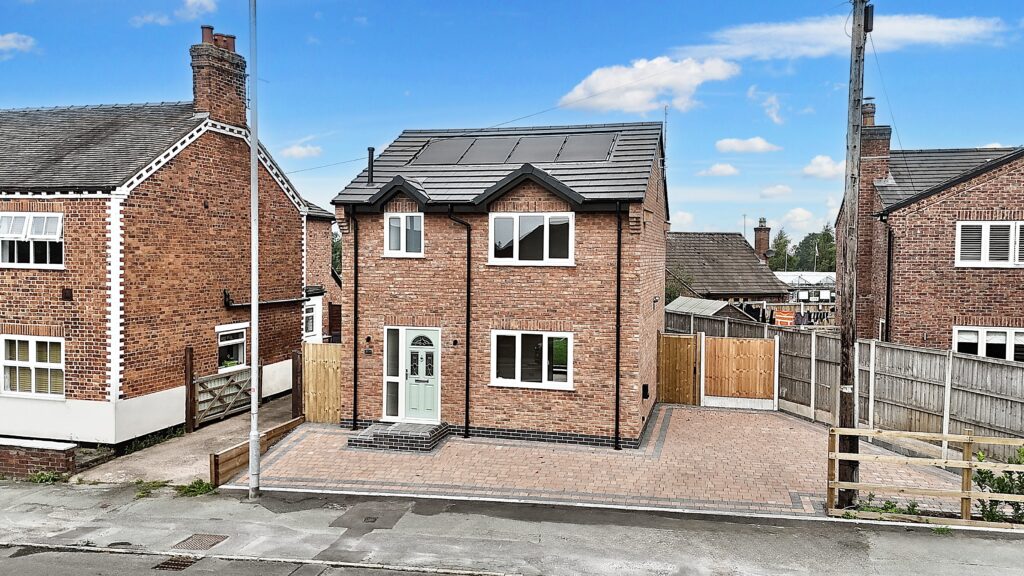 Crewe Road, Willaston, CW5