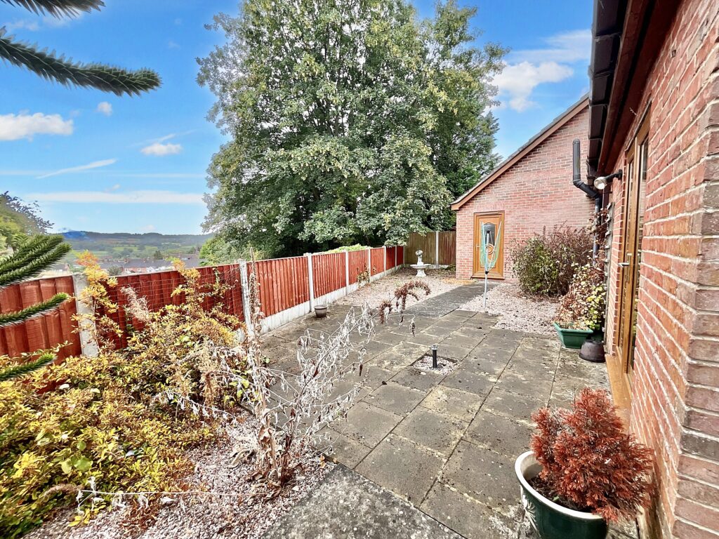 Leek Road, Cheadle, ST10