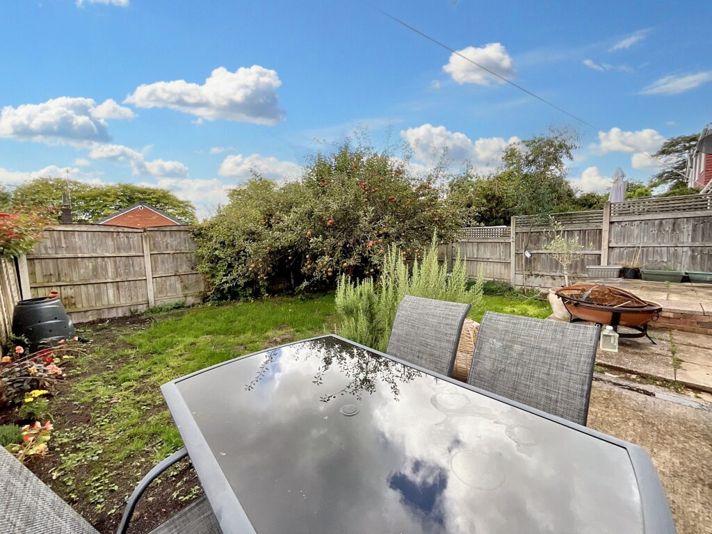 Ridge Croft, Stone, ST15