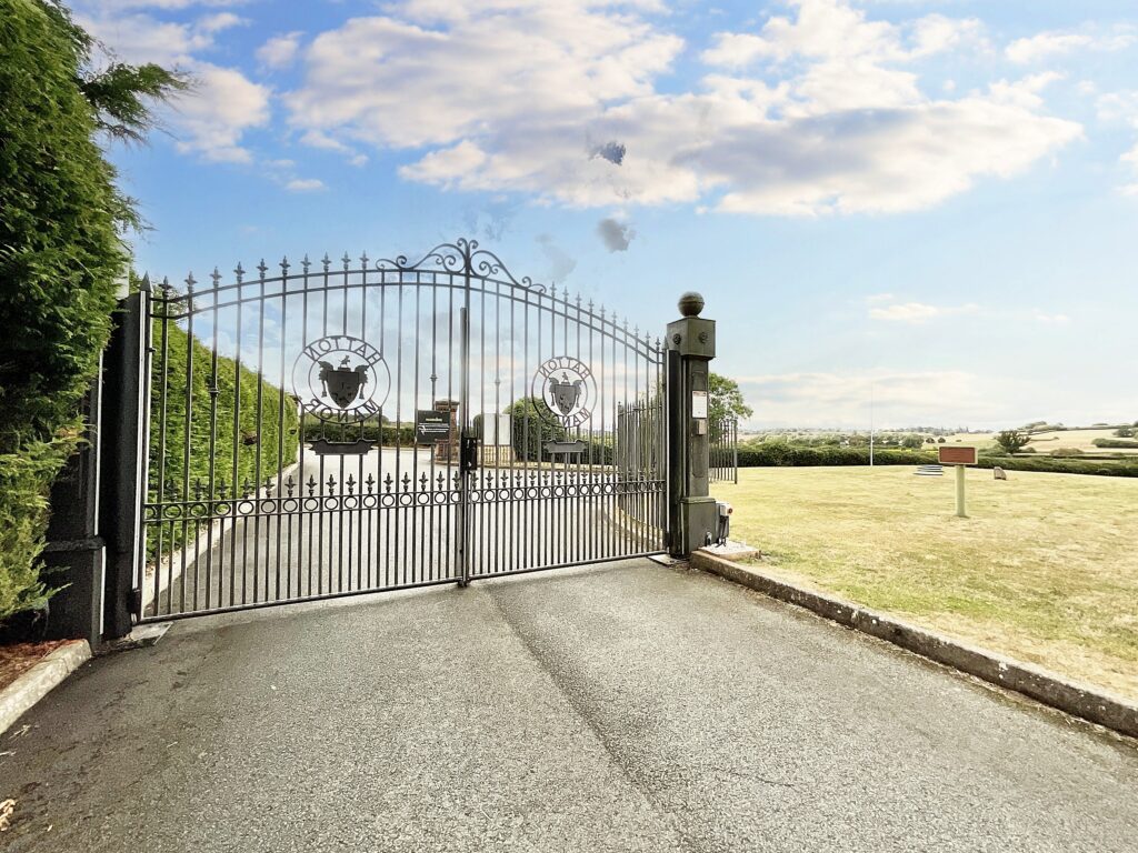 Hatton Manor, Cotes Heath, ST21