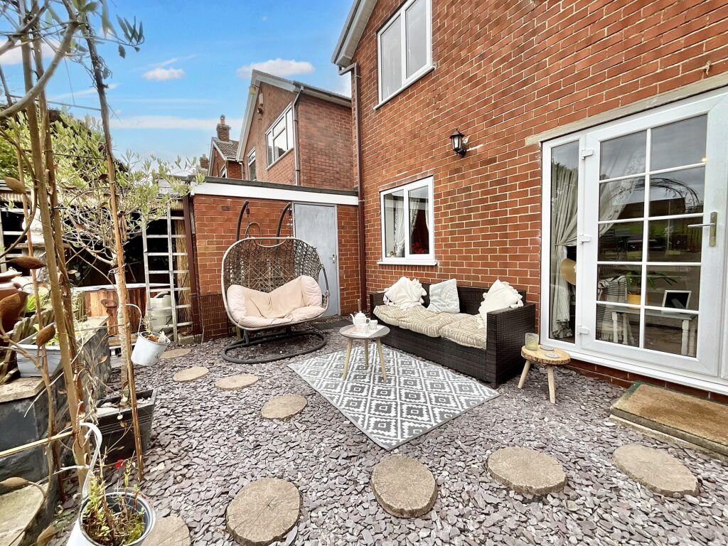 High View Road, Endon, ST9
