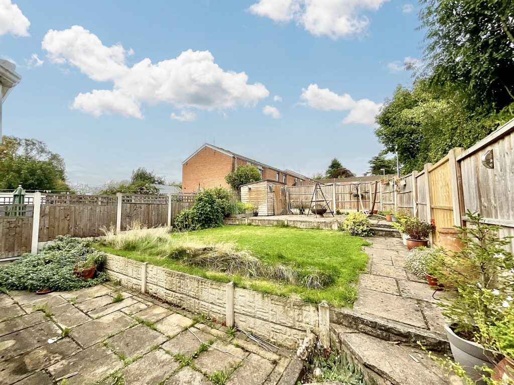 Longhope Drive, Stone, ST15