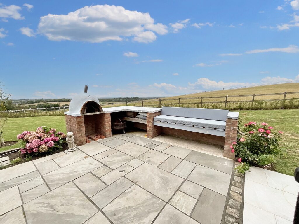 Peggys Bank, Wood Lane, ST7