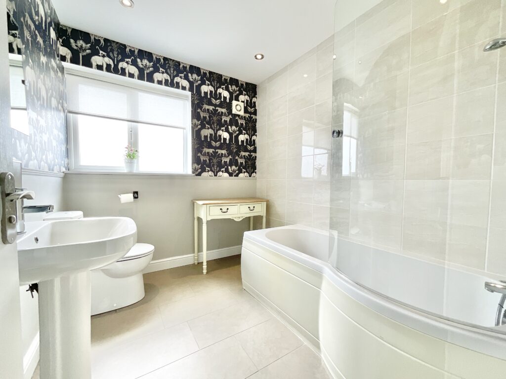 Eccleshall Road, Great Bridgeford, ST18