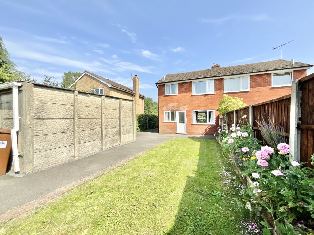 Derwent Drive, Cheadle, ST10