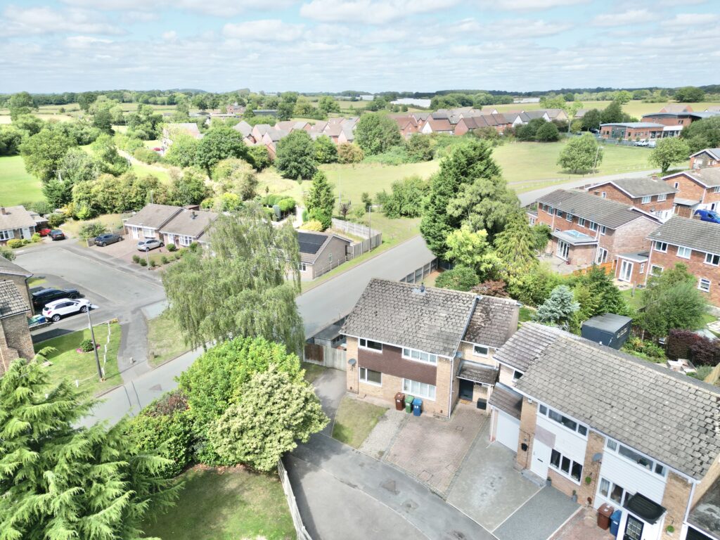 Hollies Brook Close, Gnosall, ST20