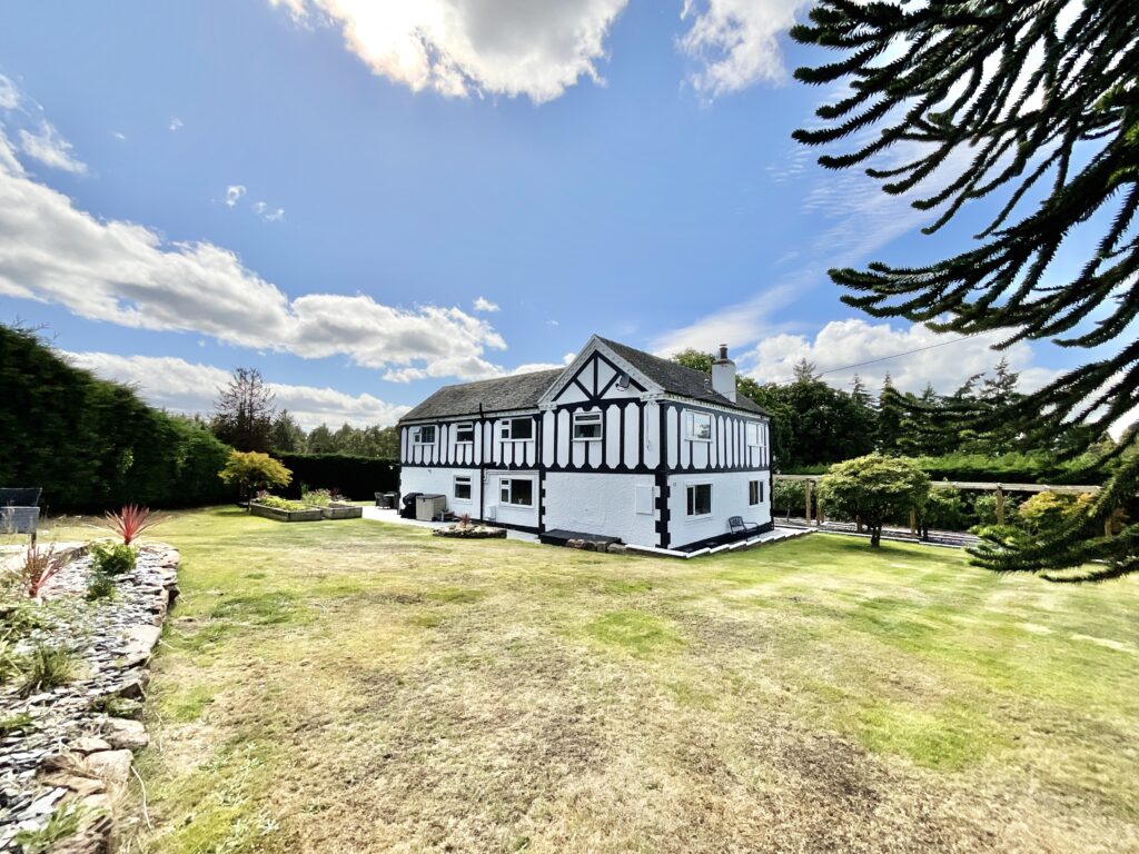 Eccleshall Road, Loggerheads, TF9