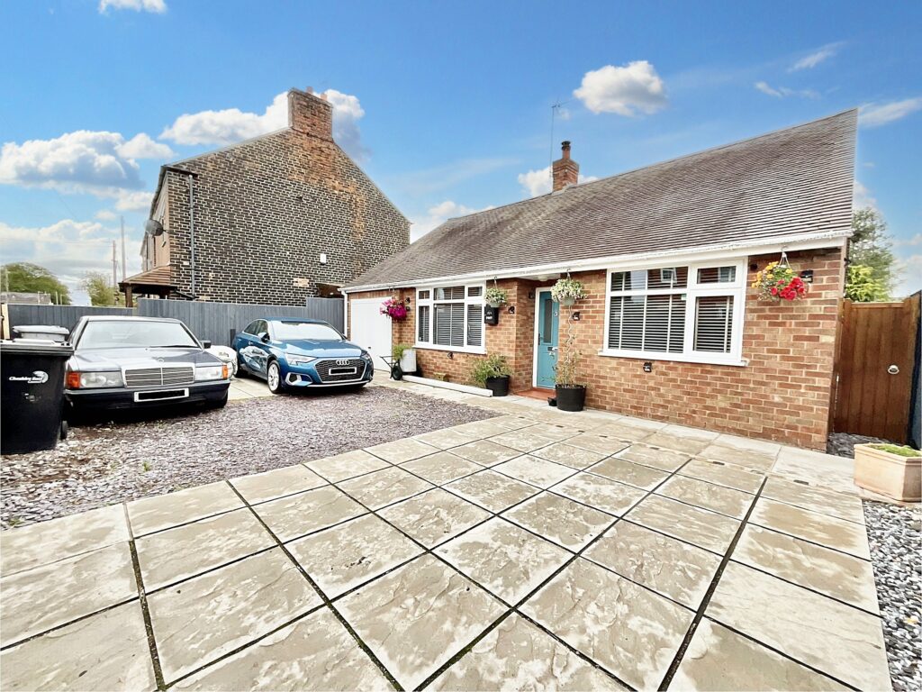Crewe Road, Shavington, CW2