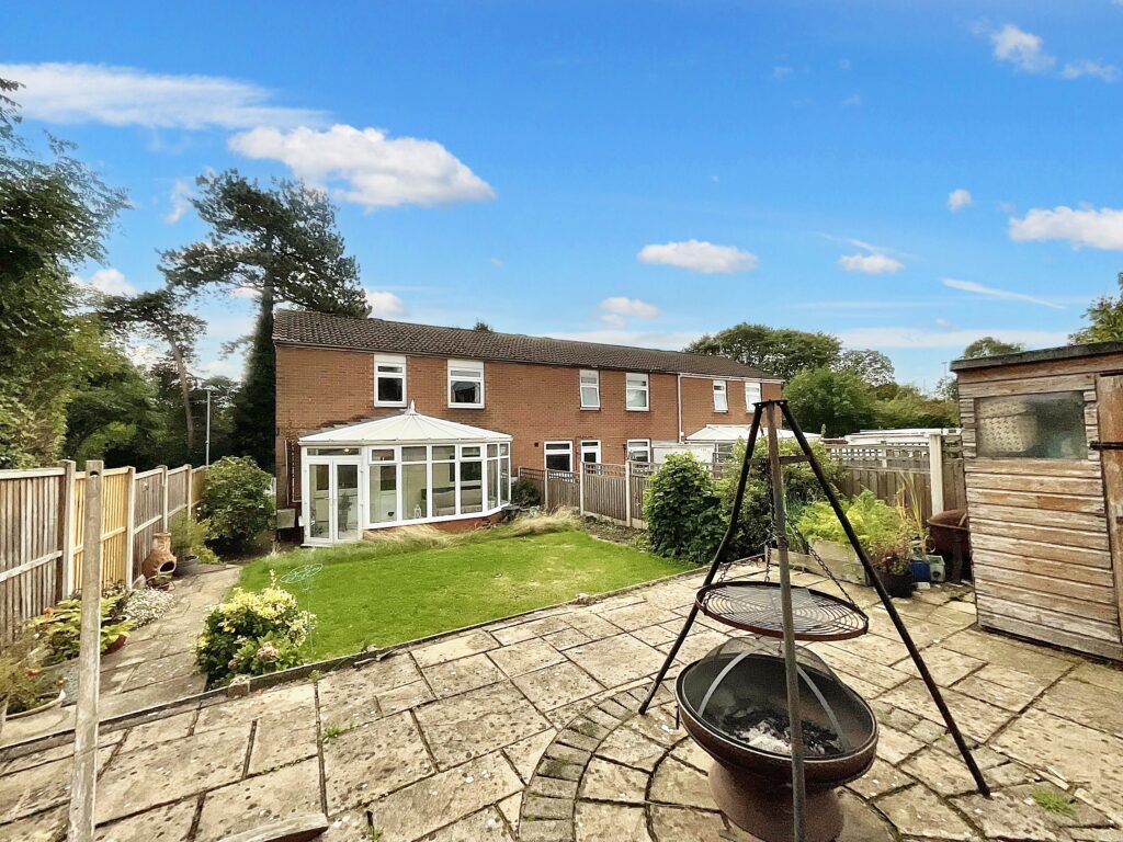 Longhope Drive, Stone, ST15