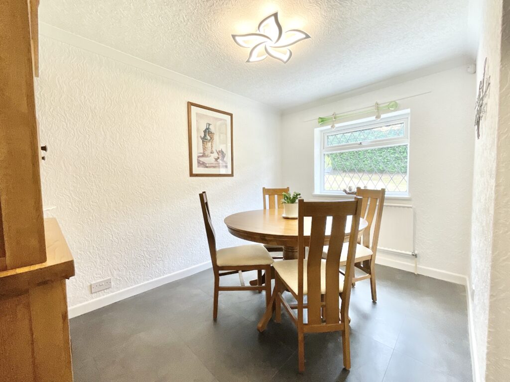 Eccleshall Road, Loggerheads, TF9