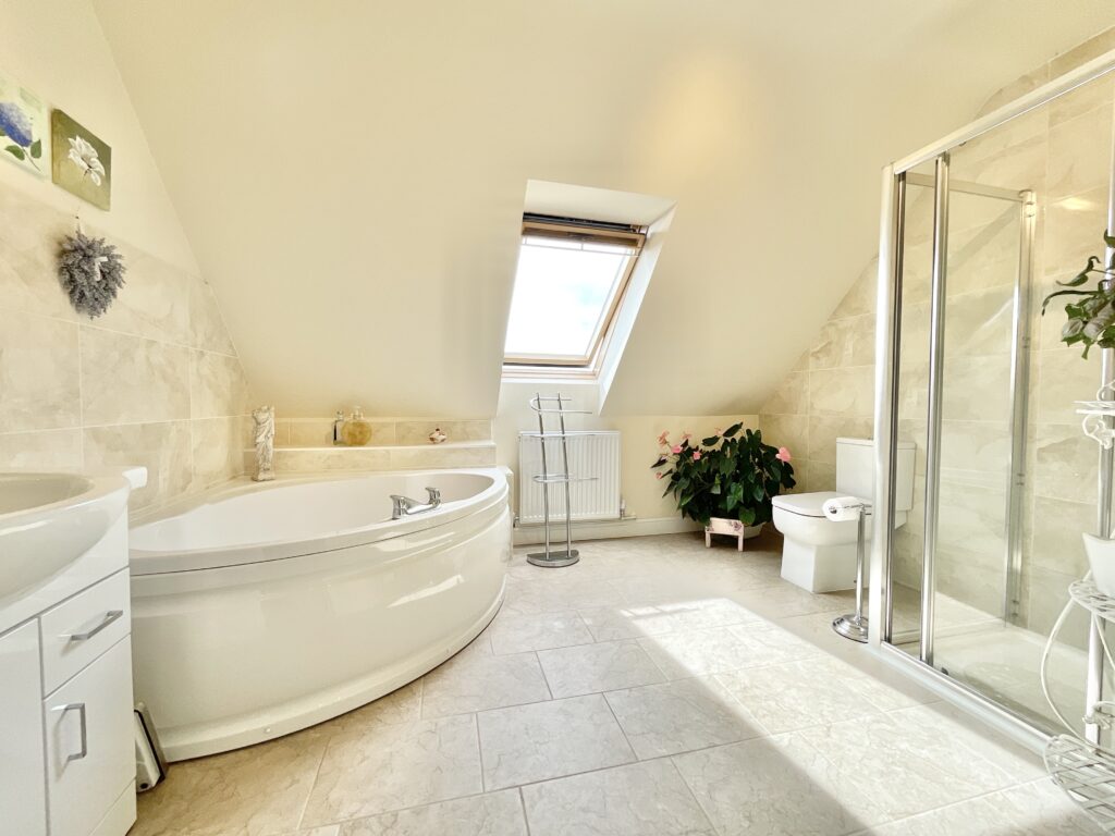 Eccleshall Road, Great Bridgeford, ST18